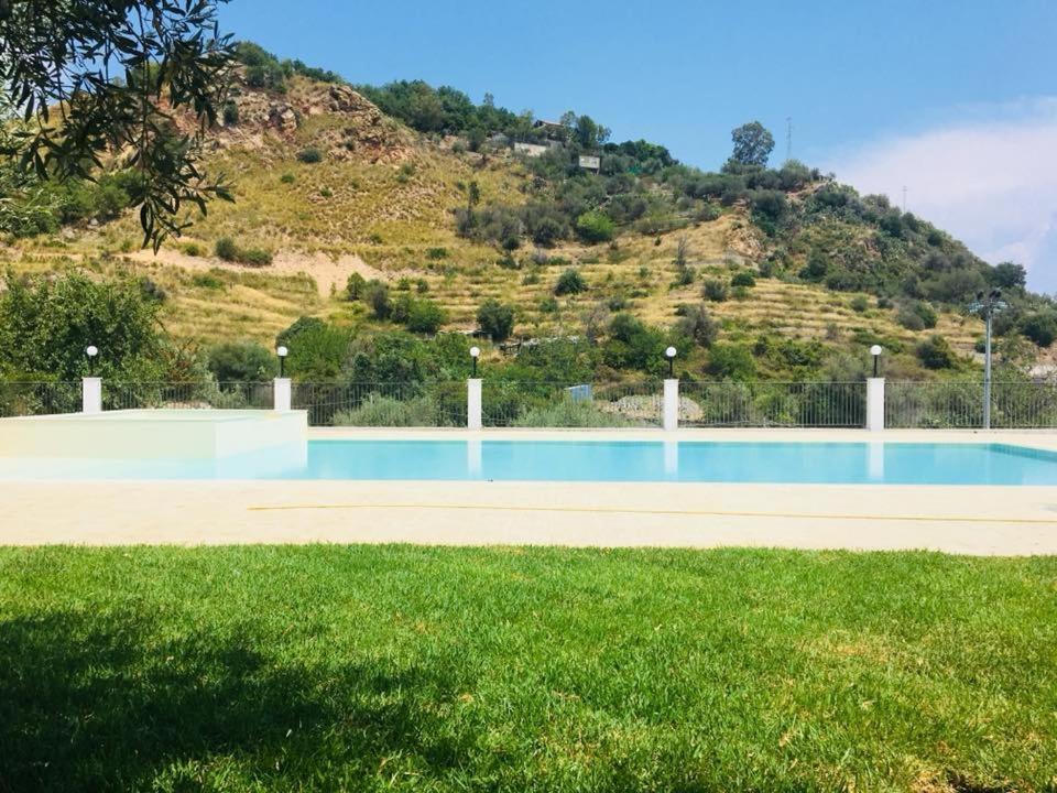 Agriturismo Villa Orchidea Ali Terme Eksteriør billede